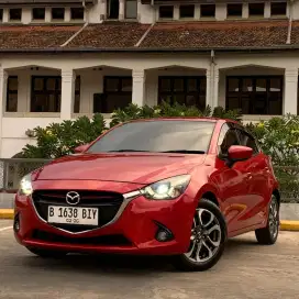 MAZDA 2 R SKYACTIVE AT 2014