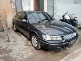 Toyota camry tahun 2000