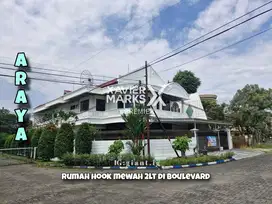 Rumah Mewah Hook di Boulevard Araya Malang
