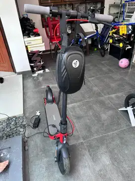 Jual ninebot kickscooter D38BU