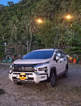 New Xpander Cross 2022 Matic Putih