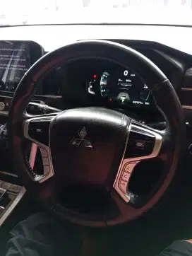 New Xpander Cross 2022 Matic Putih