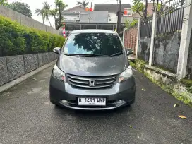 Honda Freed psd 2012
