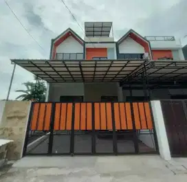 TOWNHOUSE READY STOCK 2,5 LANTAI DI CIKEAS CIBUBUR