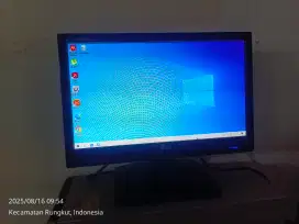 Lcd monitor merk lg 16 inch