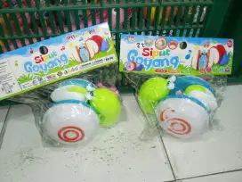 Mainan anak siput jalan