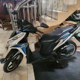 Vario 125 old kZL putih 2012 gbm