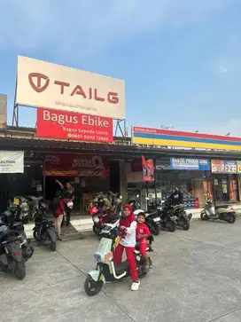 Menjual multi brand sepeda dan motor listrik