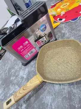 Panci stein cookware dan Alat taruh sendok