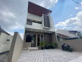 Rumah Mewah 2 Lt Bonus Water Heater & Kitchen Set Lokasi Condong Catur
