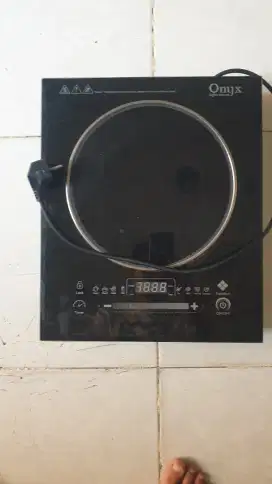 Onyx kompor listrik