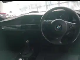 dijual BMW 520i AT