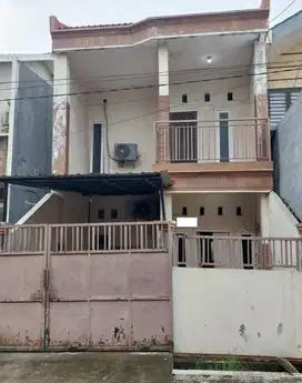 Rumah Daerah Karang Empat Surabaya