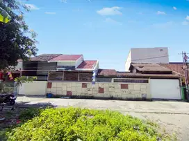 Rumah Luas dalam Perumahan Dekat IHS dan Akfis Karanganyar