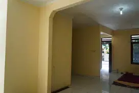 Jual rumah Tanah sangat luas dan bangunan  pondok cabe ciputat
