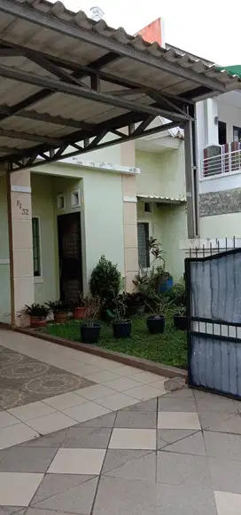 Dijual Rumah di Buana Gardenia, Bebas Banjir, Hadap Selatan