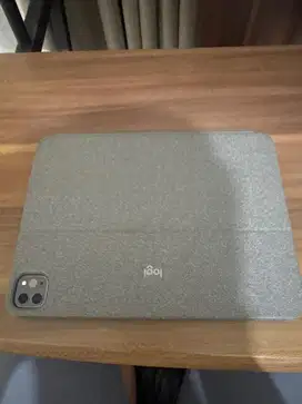 logitech combo touch keyboard