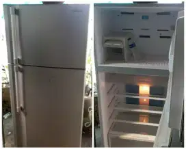 Kulkas Jumbo 2 Pintu Bekas Jumbo Bagus