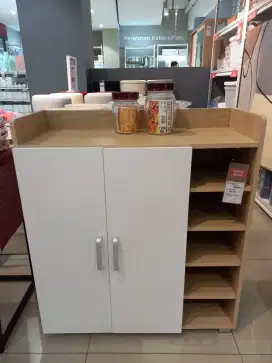 Rak sepatu delon
