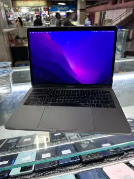 Macbook Pro 2017 13inc Core i5 8/128gb