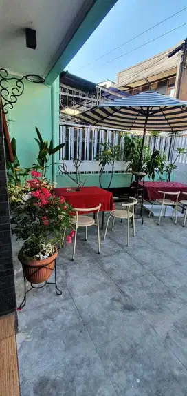 Rumah siap huni nyaman berada tengah kota dekat mesjid raya bandung