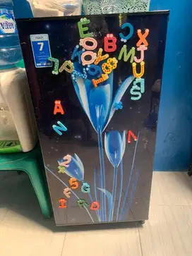 Kulkas Aqua 1 pintu 700rb Nego