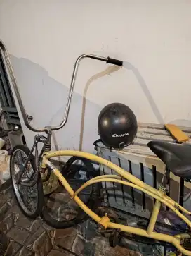 Sepeda lowrider clasik