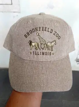 Topi Brookfield Zoo A&F Original Second Warna Coklat Muda Bercorak