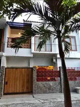 Rumah Baturan 2Lantai, 3Kt, 2Km, jl Moren, jl Pakel, Colomadu