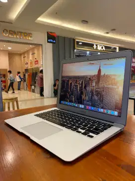 Macbook air 13 inch 2017 Ram 8GB SSD 128GB Termurah