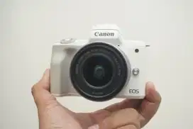 CANON EOS M50 KIT 15-45mm IS STM WIFI Mirrorless Kamera