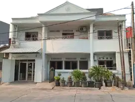 Dijual Rumah 2 Lt, bisa nego