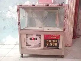 Etalase pulsa bekas