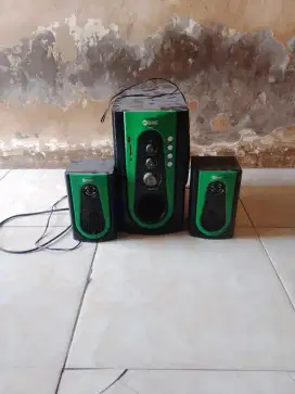 speaker aktif gmc 886a