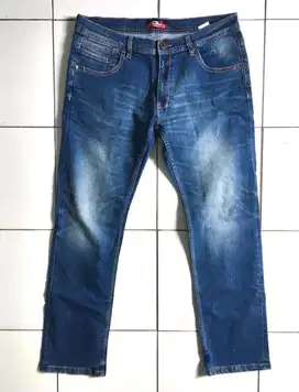 Celana jeans Cardinal Size 38