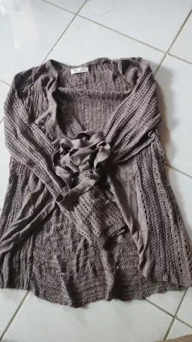 Cardigan Warna cklat ada beltnya
