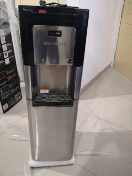 Dijual dispenser second merk Sharp