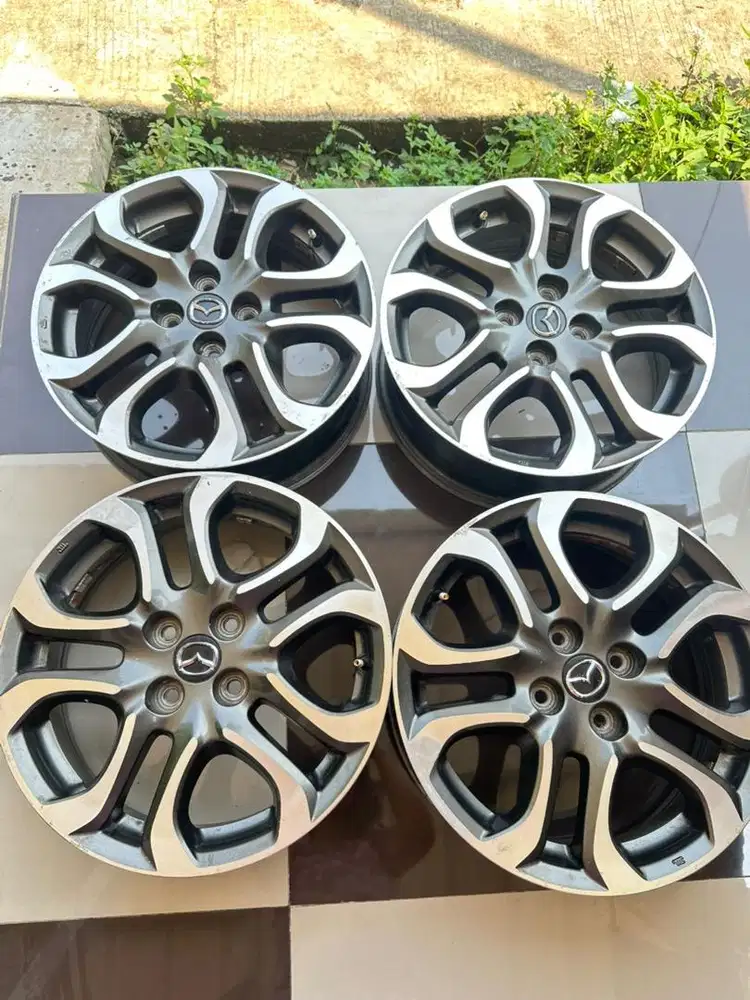Velg Mazda 2 SkyActive Original