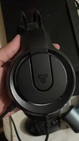 Headset gaming Fantech HQ53