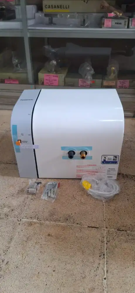 PANASONIC DH15HCM water heater