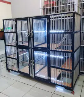 Kandang Kucing Aluminium 4 Pintu Preloved BSH Scottish Persia Himalaya