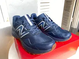 Sepatu new balance 410 v8