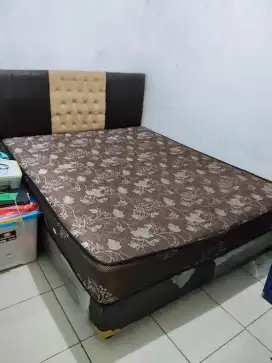 Dijual Spring Bed Full Set American King Bekas Kondisi Baik