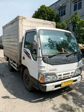 ISUZU ELF NKR55 2017 BOX ENGKEL 4 RODA ALUMINIUM ORIGINAL SIAP KERJA