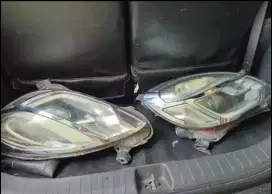 Cuci poles headlamp mobil