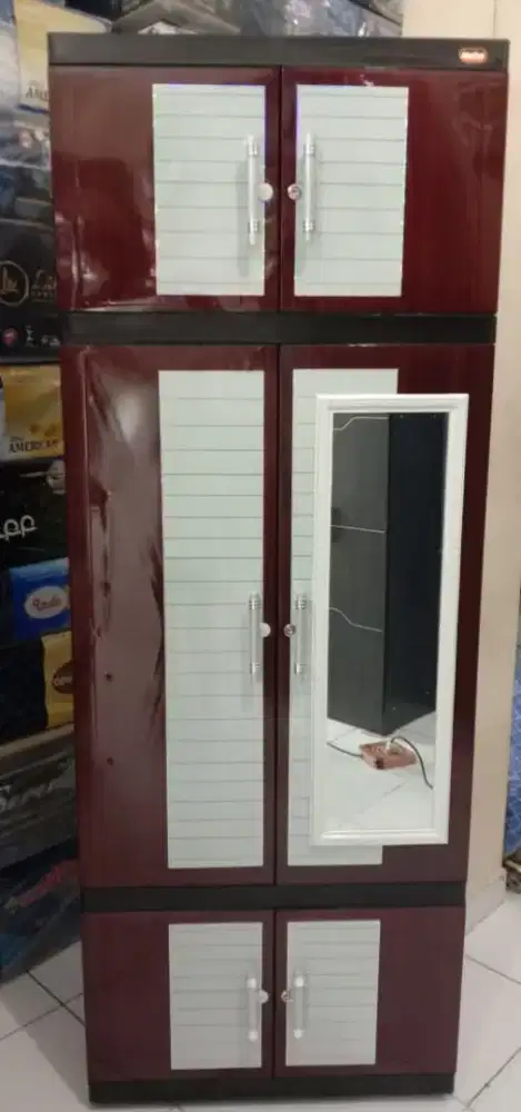 Lemari plastik jumbo gantungan merk naiba