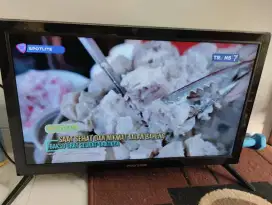 Dijual TV LED Polytron Analog + STB