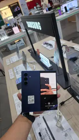 SAMSUNG GALAXY FOLD7 CICILAN TANPA DP SYARAT KTP SAJA
