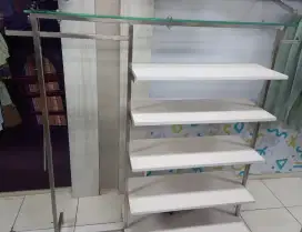 Rak display untuk baju ex matahari