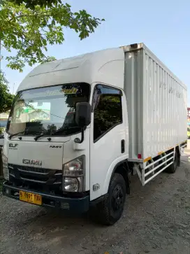 ISUZU NMR81L LONG CHASSIS BOX BESI 2023 DOUBLE 6BAN GRESS SIAPKERJA